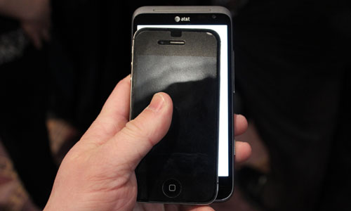 Titan II compared to iPhone 4